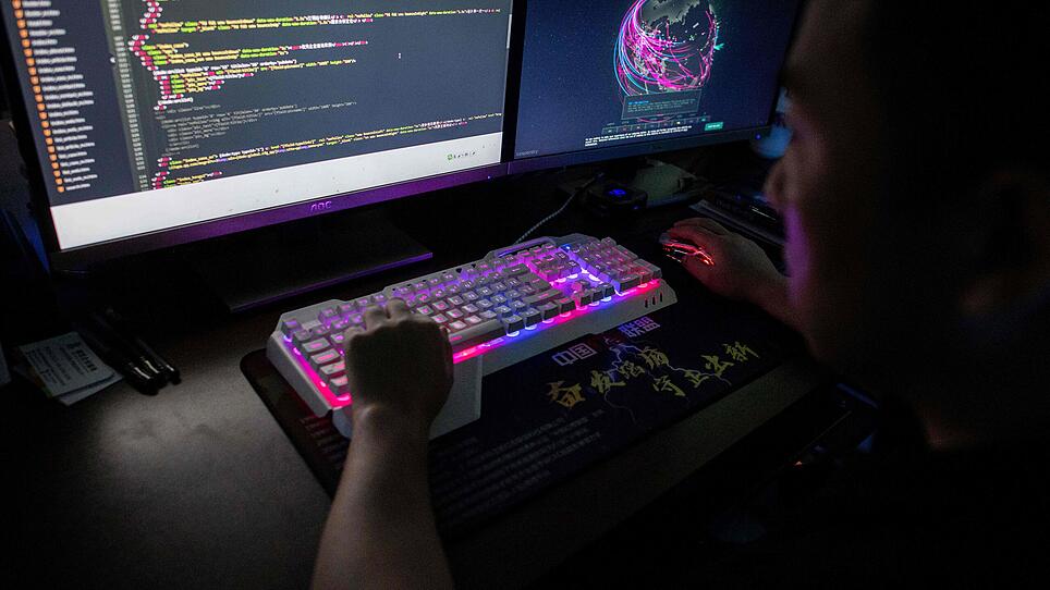 Angriff von Cyber-Erpressern auf mehr als 30 Unternehmen